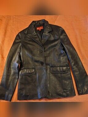Vtg 47 Maple Women's Black Leather Jacket - Classic Tailored Style